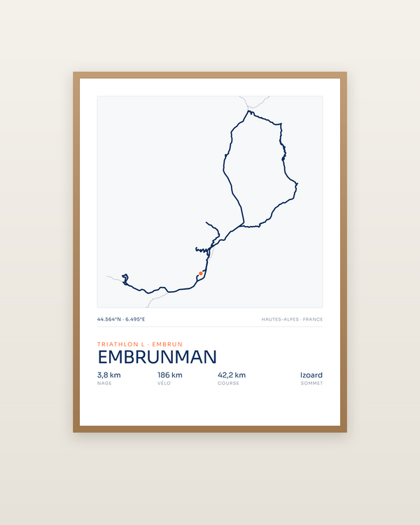 Embrunman, encadrée dans un cadre bois naturel