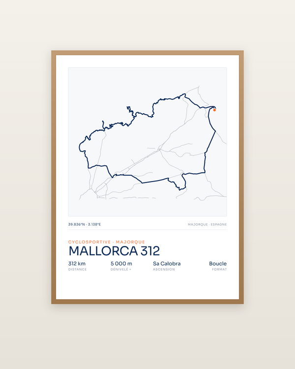 Mallorca 312, encadrée dans un cadre bois naturel