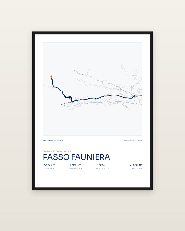 Passo Fauniera, encadrée dans un cadre noir