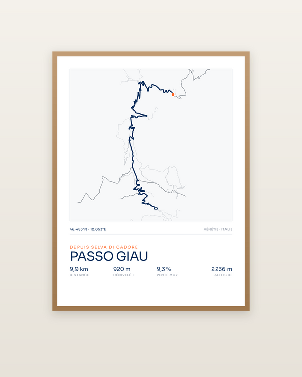 Passo Giau, encadrée dans un cadre bois naturel