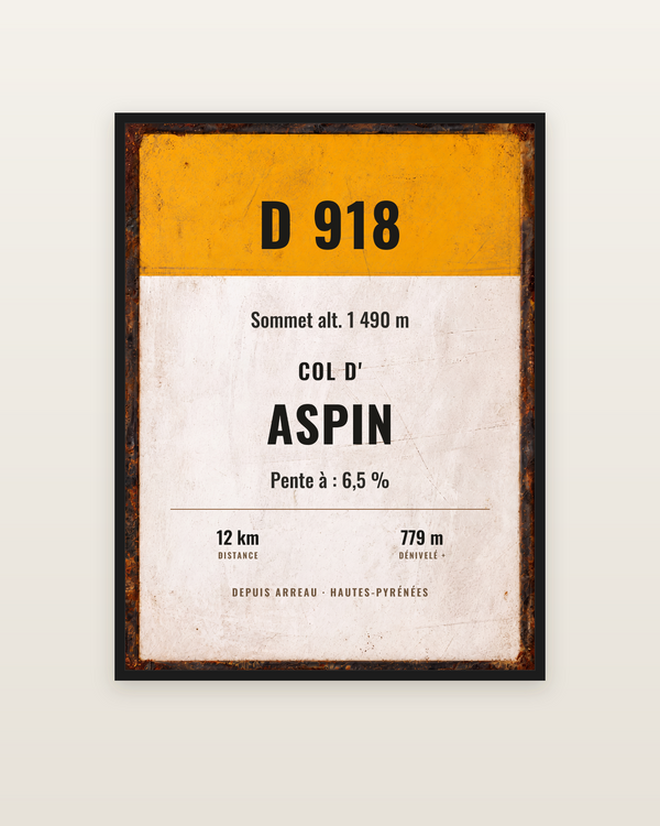 Plaque Col d'Aspin, encadrée dans un cadre noir