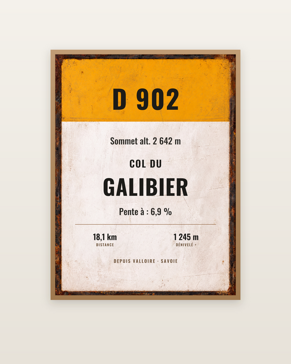 Plaque Col du Galibier, encadrée dans un cadre bois naturel