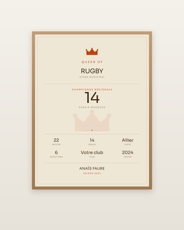 Queen of Rugby, encadrée dans un cadre bois naturel