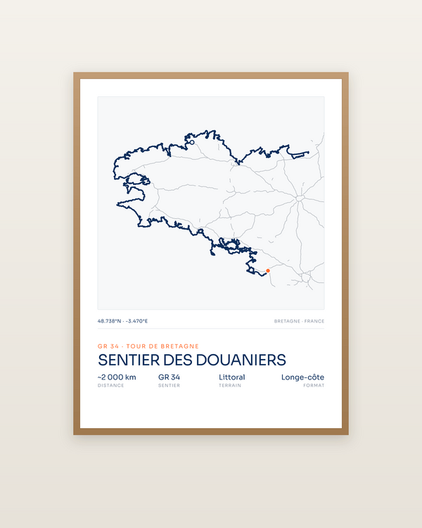 Sentier des Douaniers | GR34, encadrée dans un cadre bois naturel